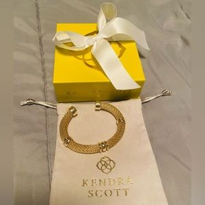 Kendra Scott Maya Gold Cuff bracelet 🆕